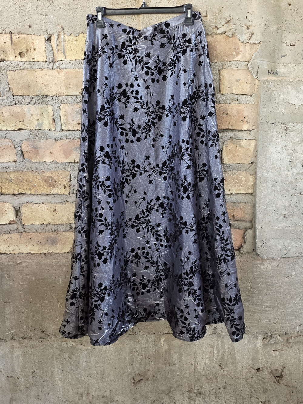 ​Ronni Nicole Whimsigoth Metallic Velvet Floral Maxi Skirt Sz M/L